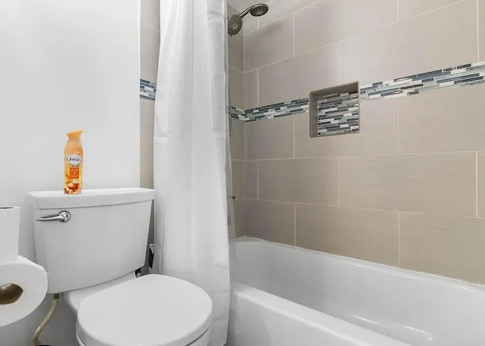 Private Bath Walk To Asu & Mill Apartment Tempe